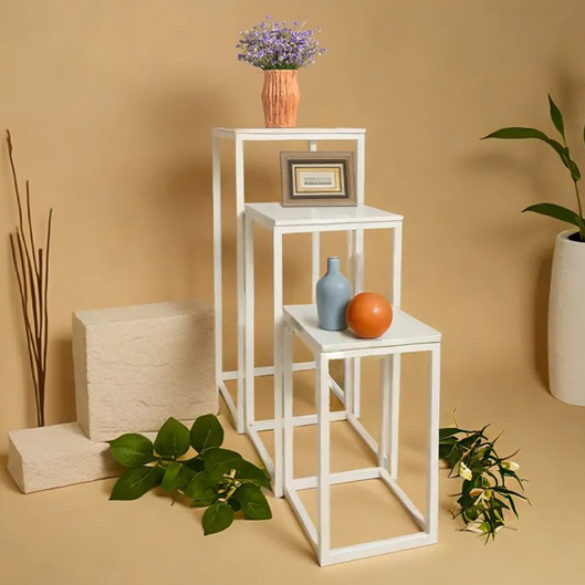 Nesting Display Table Set